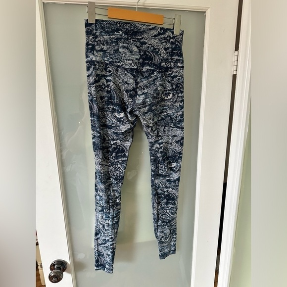Lululemon Align Pants SZ  6 - Picture 4 of 7